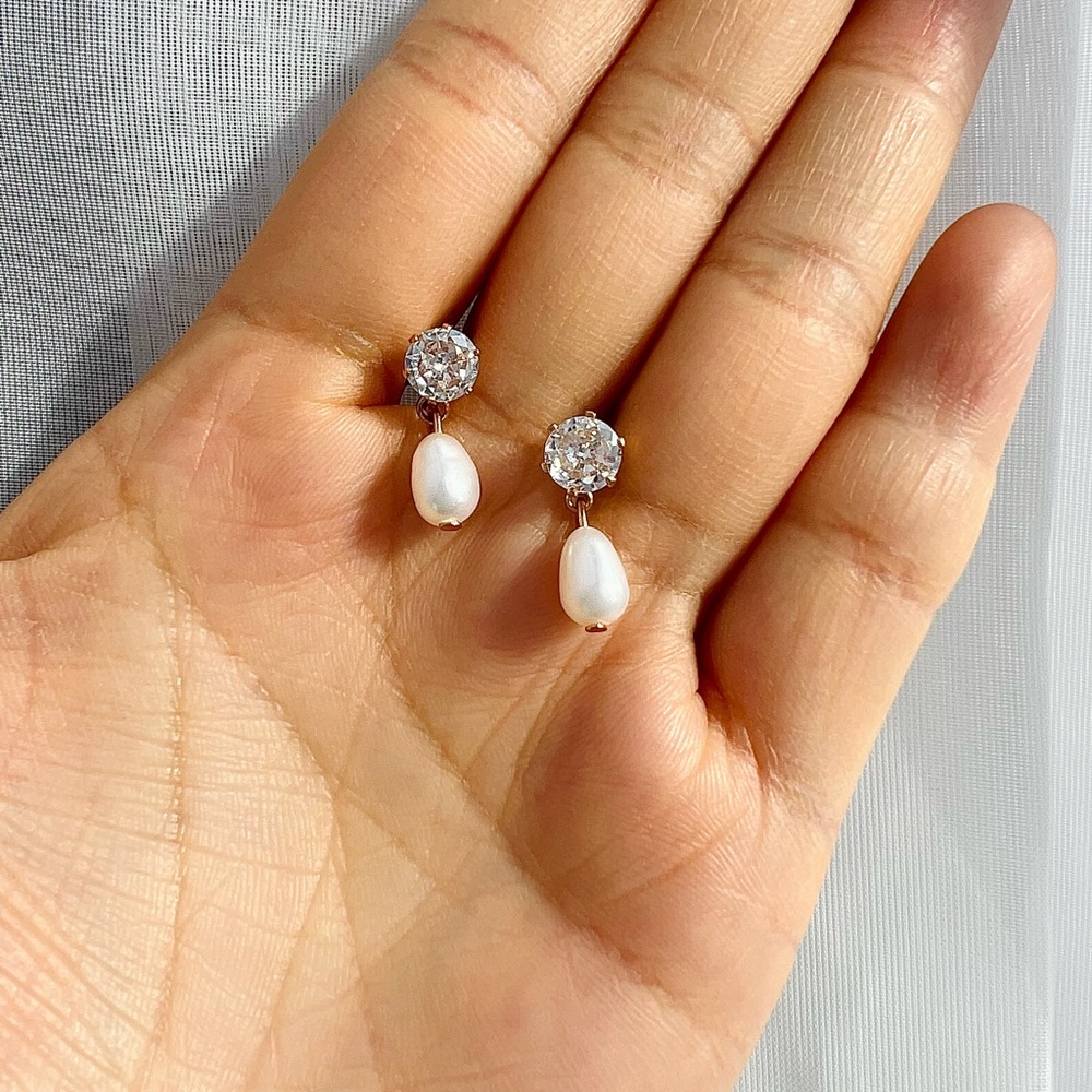 Dainty Handmade Pretty Feminine Freshwater Pearl Stainless Steel Drop Earrings